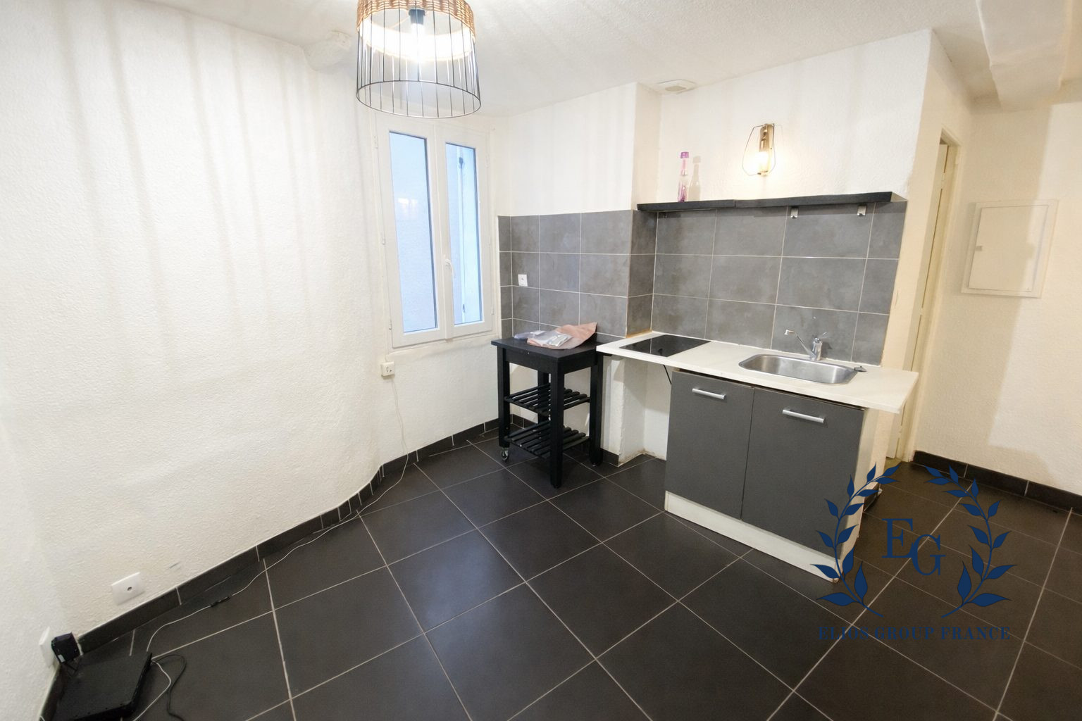 Immeuble à vendre Le Val-nobilis-immobilier-image1